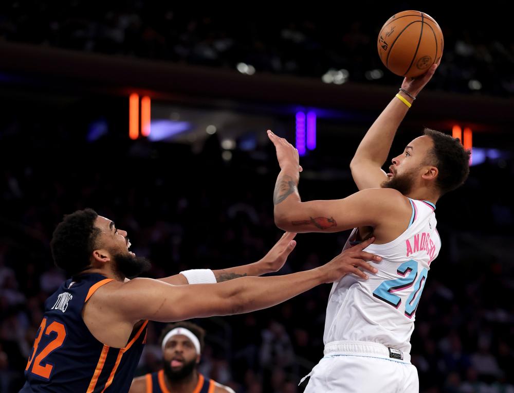 阿利亚西姆3-1逆转击败德米纳尔 晋级美网男单4强